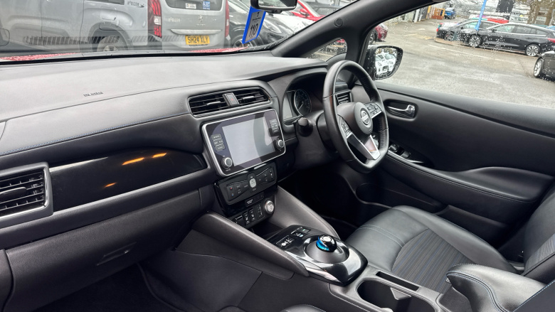 Nissan LEAF 160kW e+ N-Connecta 59kWh 5dr Auto Electric Hatchback